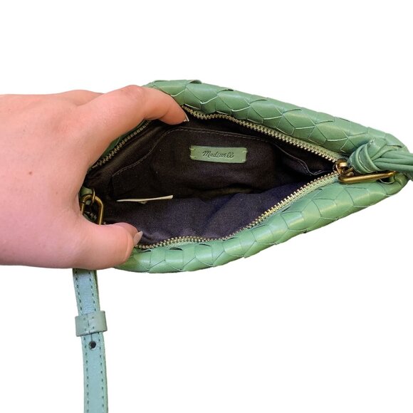 Madewell Green Puff Woven Crossbody - Picture 4 of 5